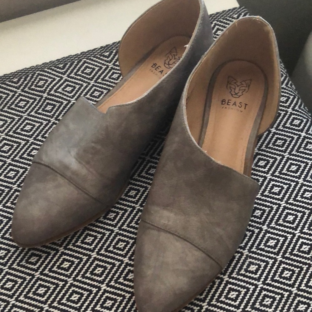 Beast Fashion Grey Faux Leather Cutout Slip on Ankle Bootie size 8
